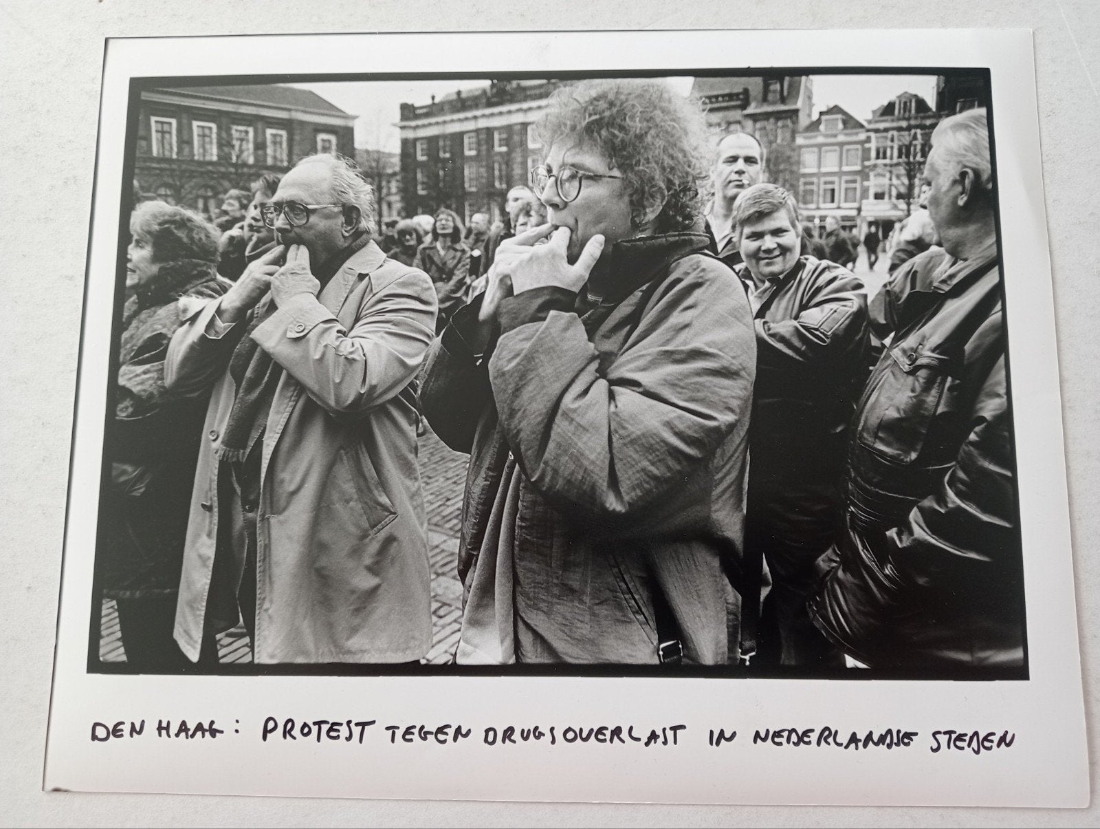 Evelyn Jacq 1997 protest drugsoverlast Den Haag, Ophalen of Verzenden, Voor 1940, Zo goed als nieuw, Overige onderwerpen