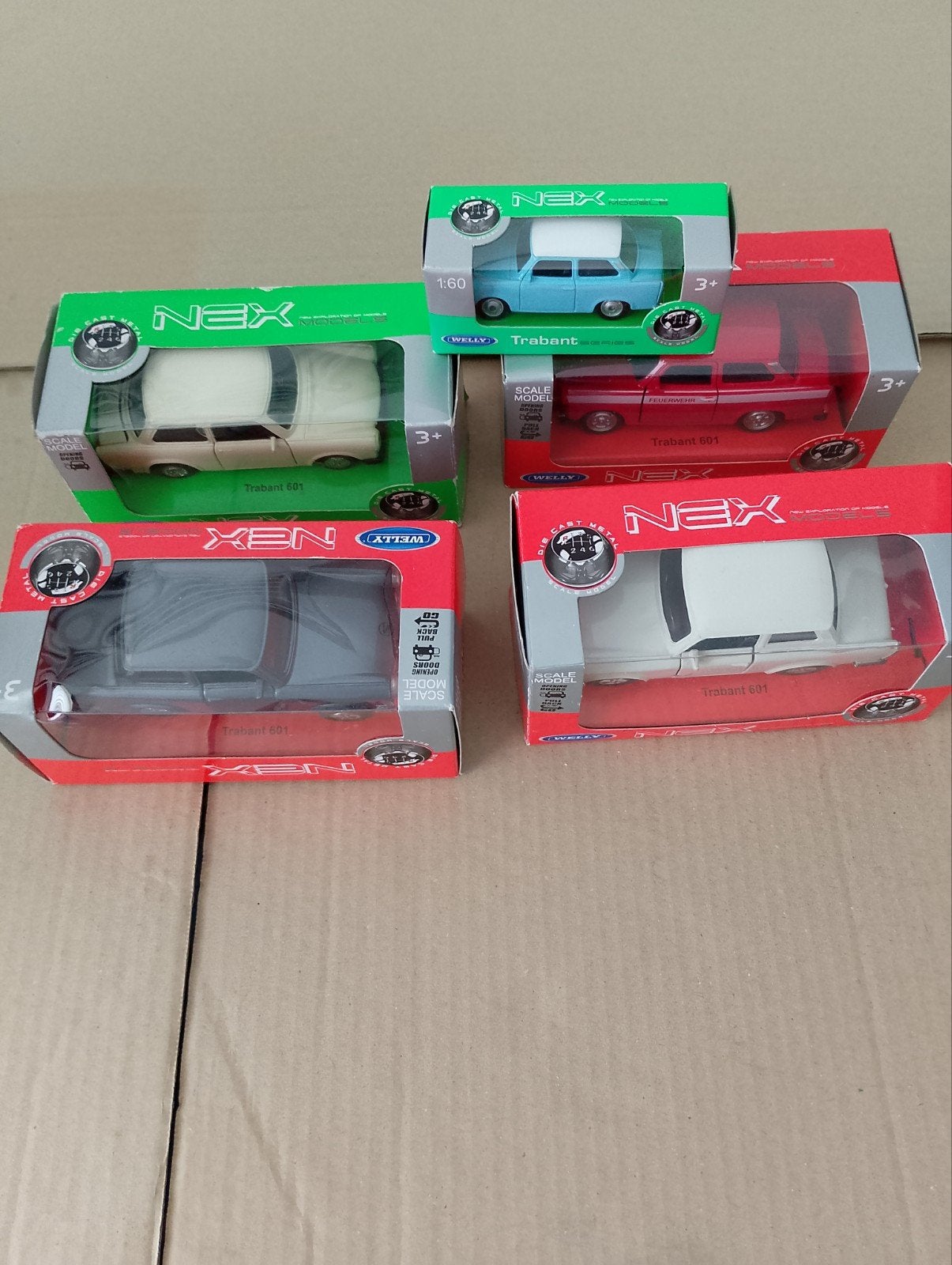 Welly NEX Trabant 601 Die-Cast Modelauto's (Diverse Kleuren), Ophalen, Nieuw, Auto, Overige merken