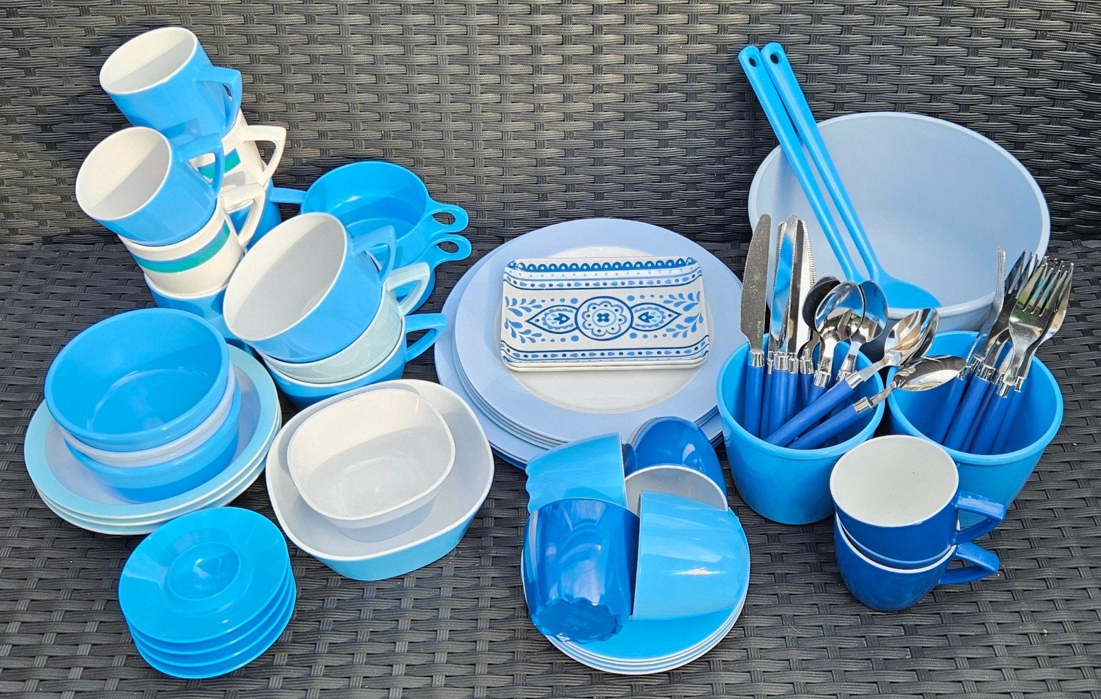 Mepal Mix & Match 50 tinten blauw 4-persoons campingservies, Ophalen