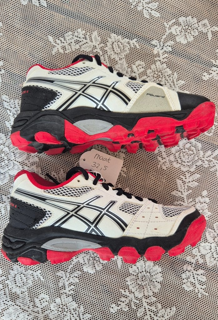 Hockeyschoenen - Asics - maat 32,5, Sport en Fitness, Ophalen of Verzenden, Zo goed als nieuw, Schoenen