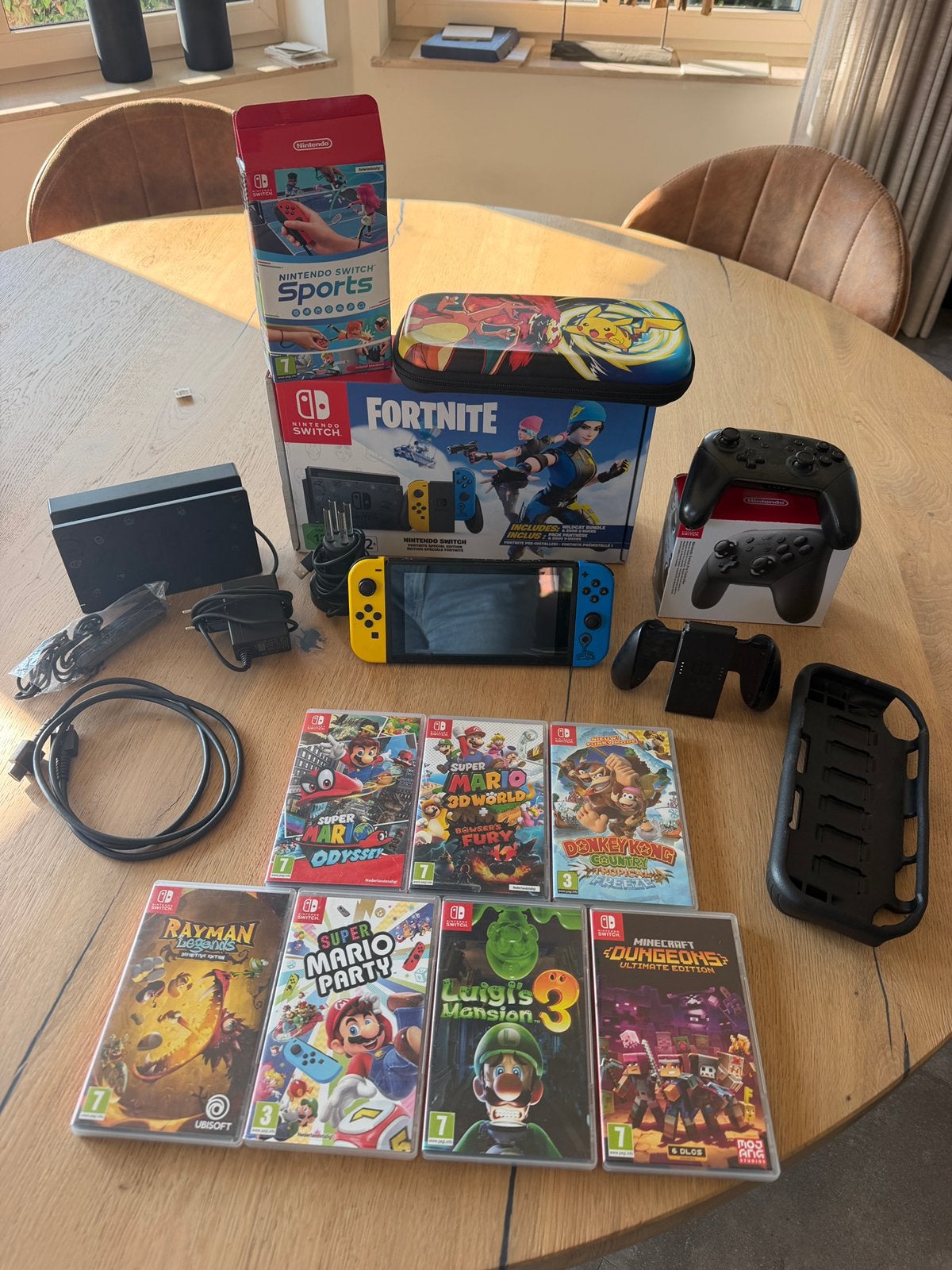 Nintendo Switch compleet/7 games/ Pro Controller/ accessoire, Ophalen, Zo goed als nieuw, Switch Original