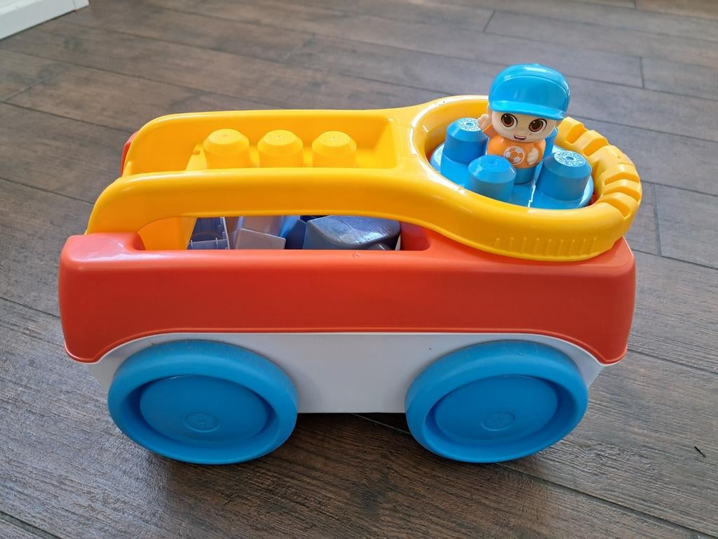 Mega Bloks Bouw en Rol Wagen met Blokken en Figuur, Ophalen of Verzenden, Gebruikt, Megabloks