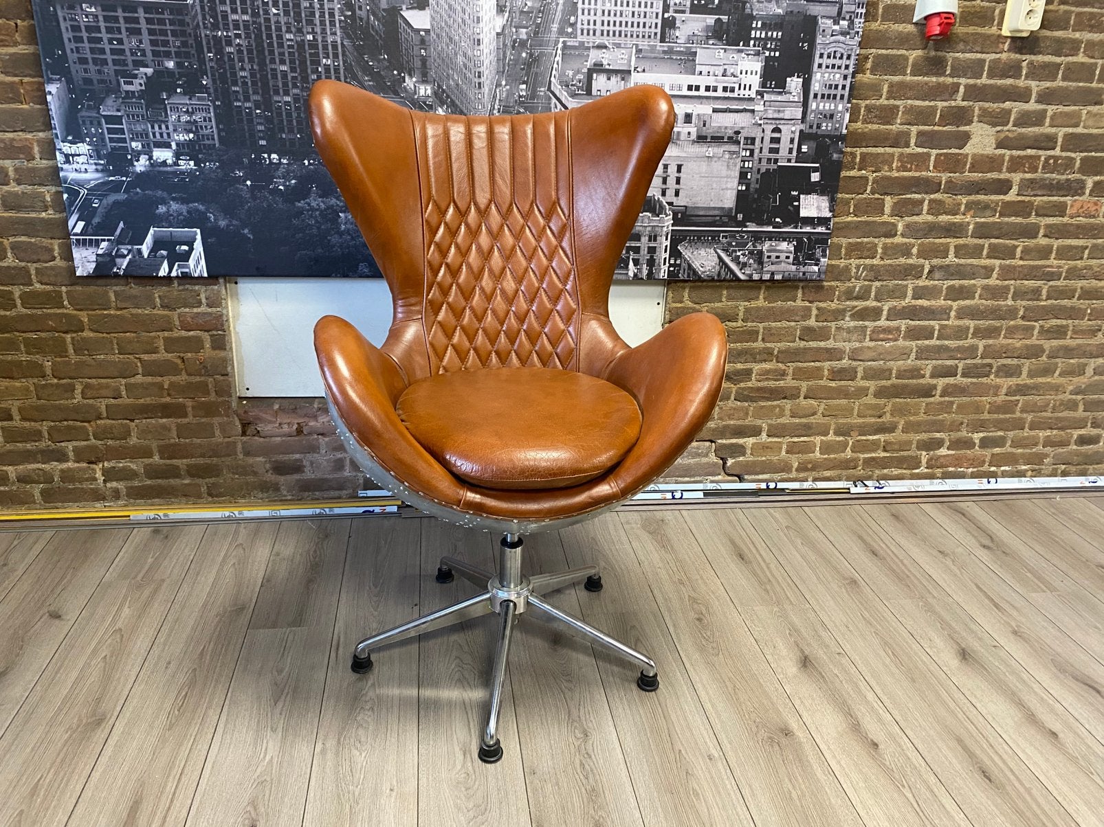 Prachtige leren Egg Chair !!!, Ophalen, Gebruikt, Egg Chair, 75 tot 100 cm