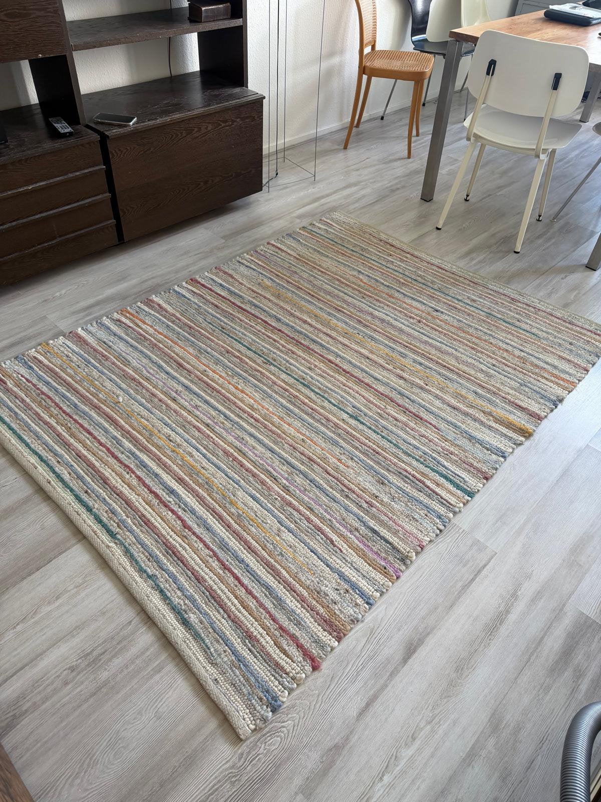 Gestreept handgeweven vloerkleed, Ophalen, Gebruikt, 100 tot 150 cm, Beige