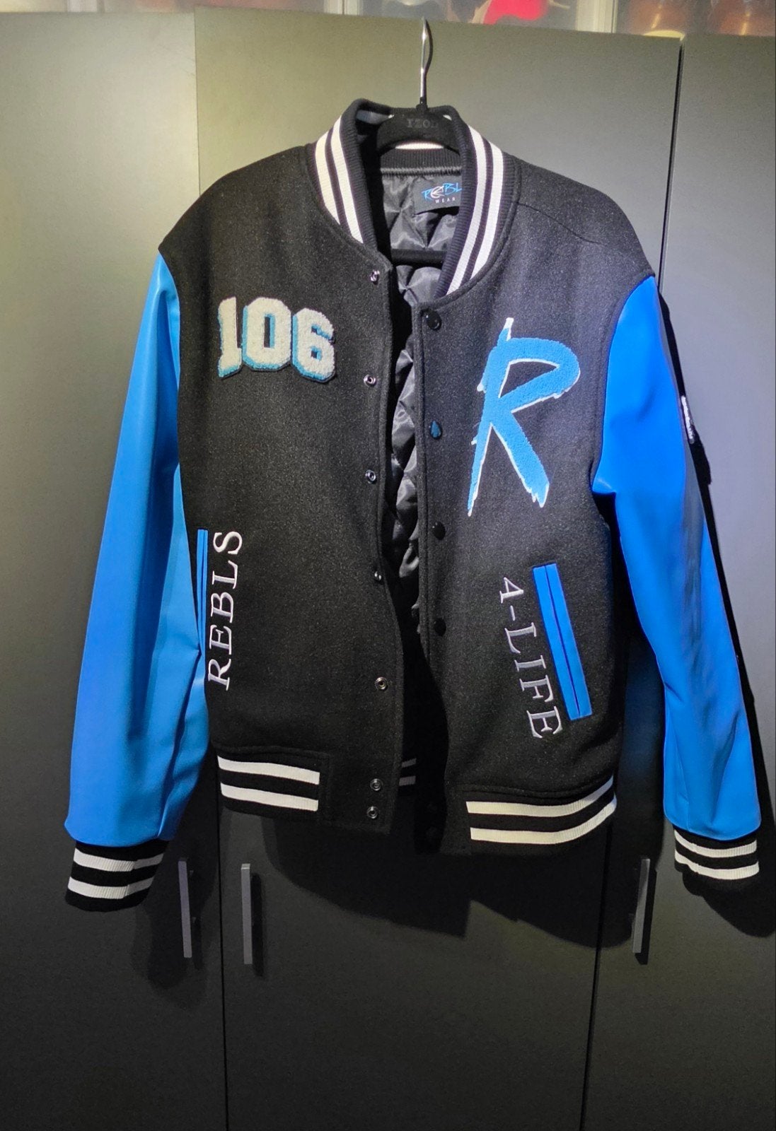Outsiders Rebl Varsity Jacket Limited Edition, Ophalen of Verzenden, Nieuw, Maat 48/50 (M), Zwart
