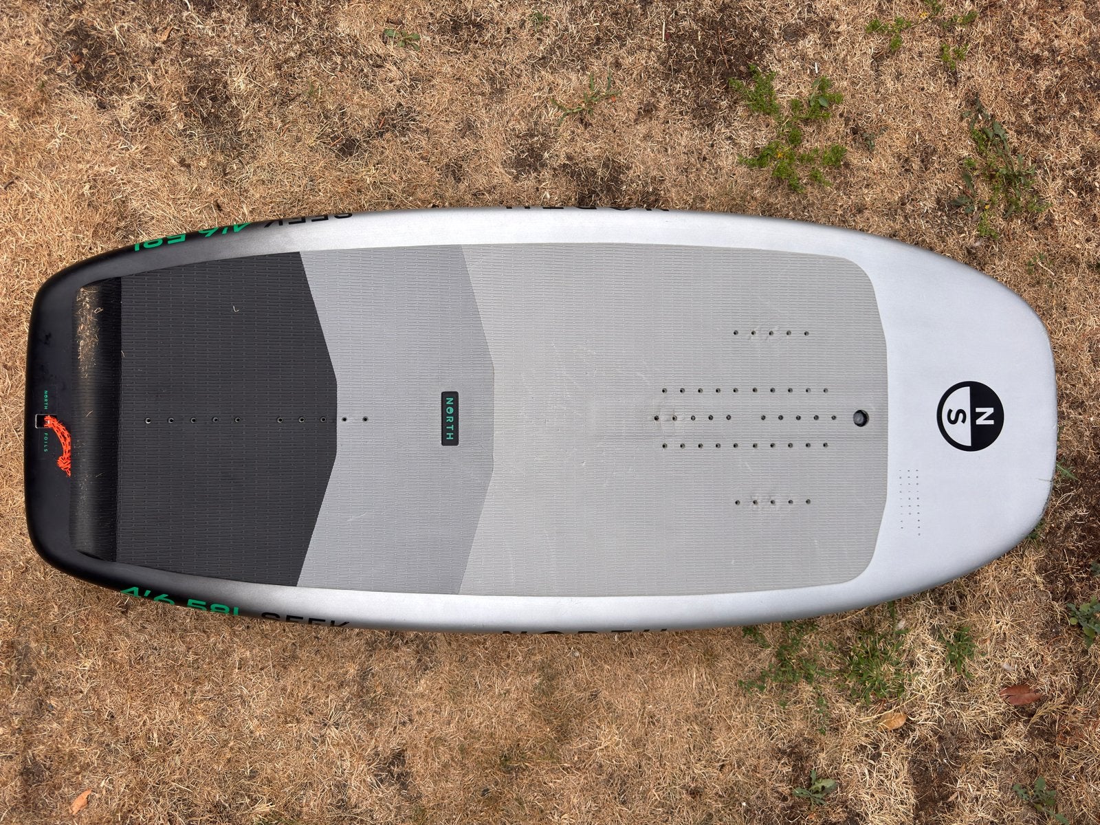 North Seek Wingfoil Board 4'6" 58L, Ophalen, Gebruikt, Wingsurf-board
