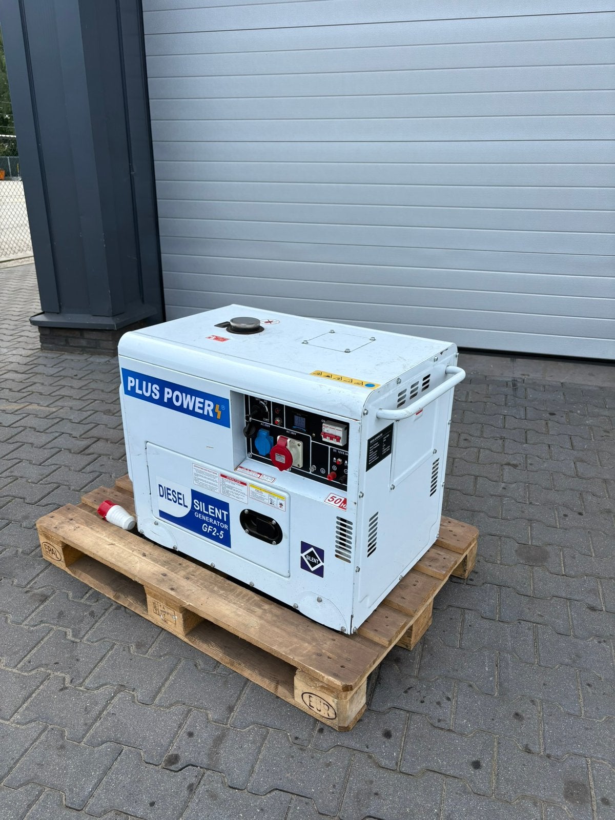 Aggregaat 7kva diesel silent, Ophalen, Dieselolie, Geluidgedempt, Nieuw