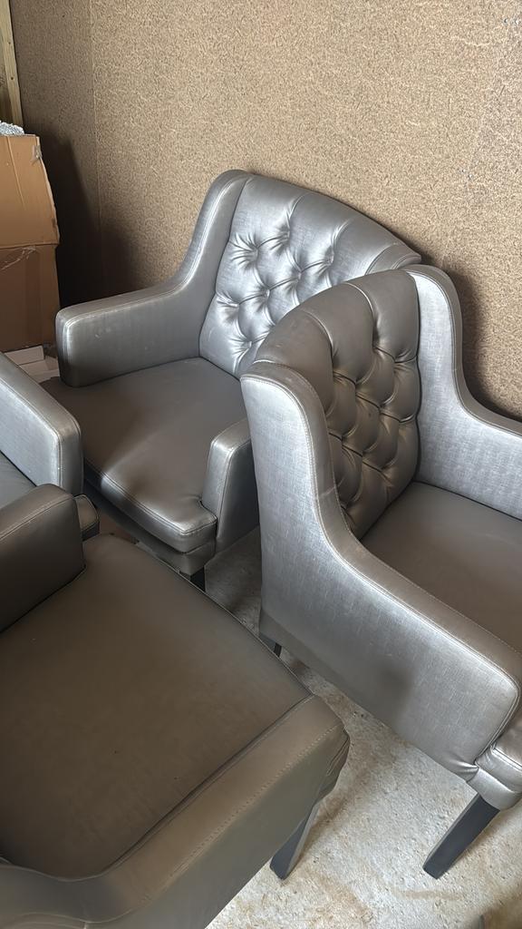 4 stoelen (Eric Kuster Style) opknapper 50,-, Huis en Inrichting, Fauteuils, Ophalen, Zo goed als nieuw, 75 tot 100 cm