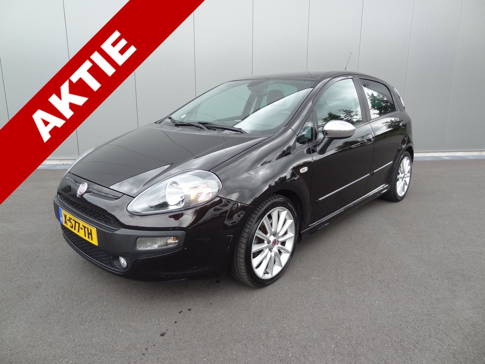 Fiat Punto Evo 1.4-16V | 135 PK | LEDER | STOELV | CLIMATE |, Voorwielaandrijving, Euro 5, 135 pk, Zwart