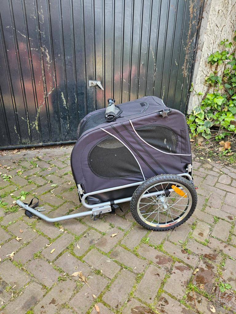 Hondenkar voor middelgrote hond, zgan, Ophalen, Zo goed als nieuw, Hondenkar