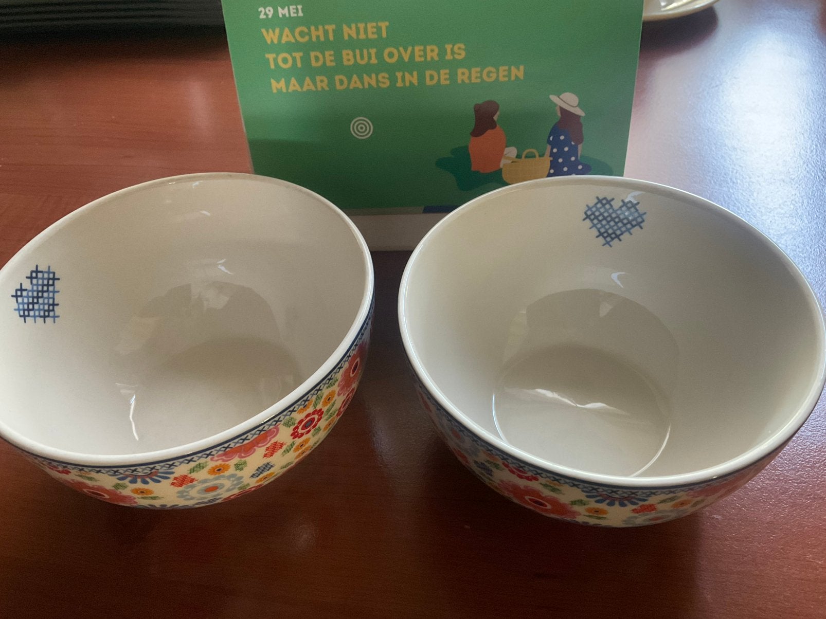 2 dessertschaaltjes YVON KAKELBONT /diam 15.9-hg 5.6, Huis en Inrichting, Ophalen of Verzenden