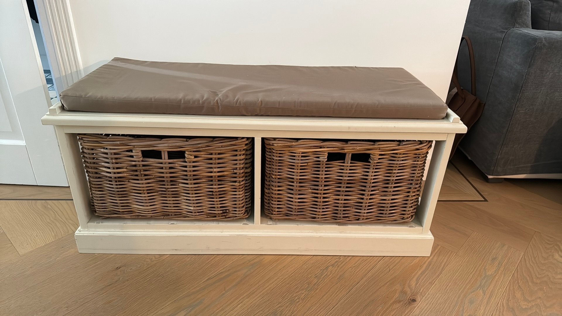 Leuke kast voor in de hal of kamer, Ophalen, Gebruikt, Landelijk
