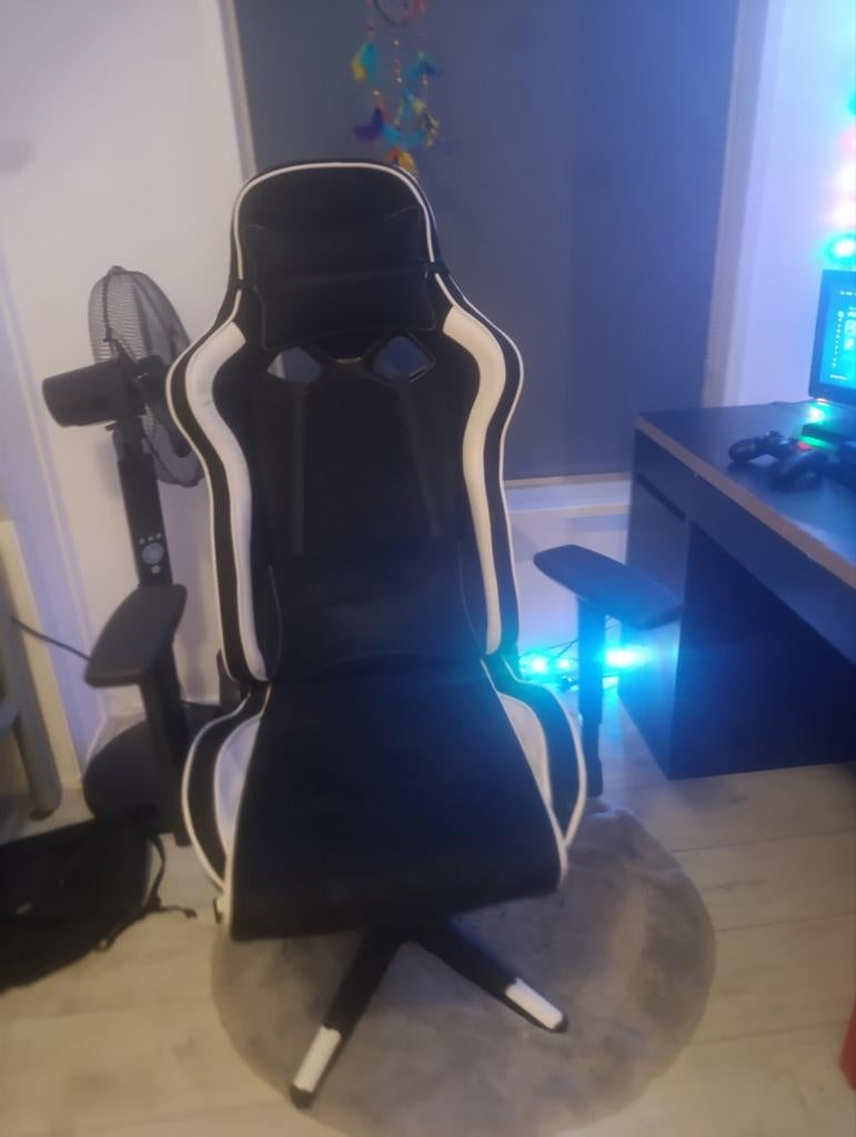 Gaming setup, Spelcomputers en Games, Ophalen of Verzenden, Zo goed als nieuw, Playseat of Racestoel