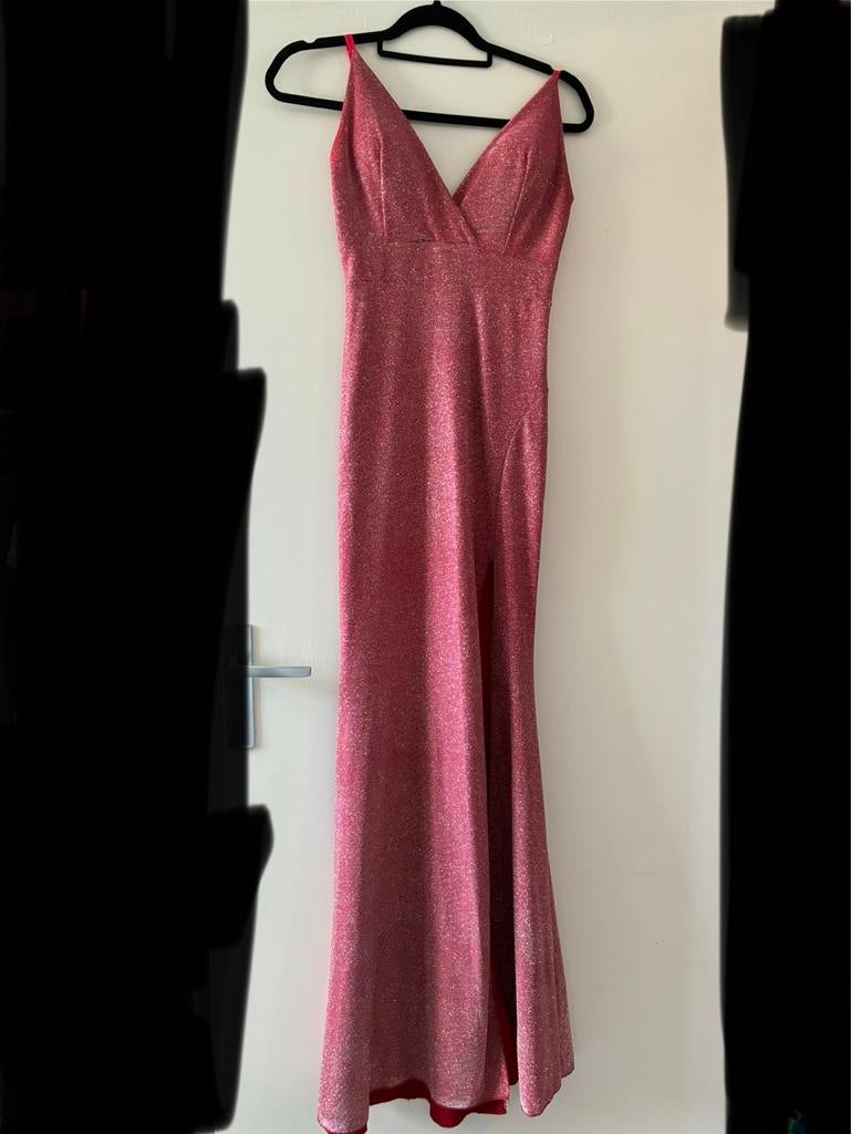 roze glitter galajurk met split, Kleding | Dames, Gelegenheidskleding, Galajurk, Ophalen of Verzenden, Zo goed als nieuw, Roze