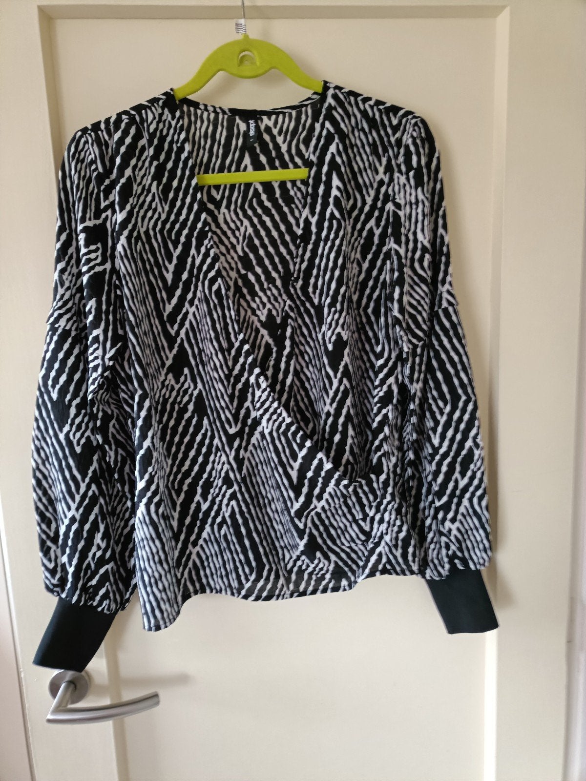 MOOIE BLOUSE, Maat 38/40 (M), Zwart, Ophalen of Verzenden, Zo goed als nieuw