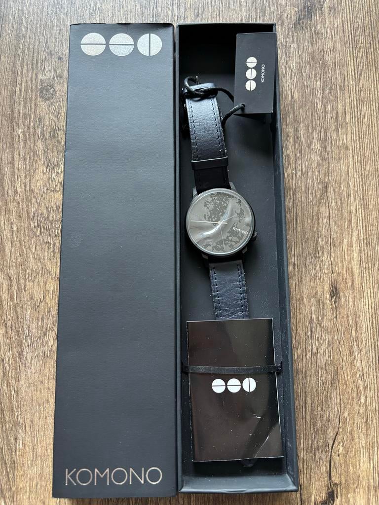 Komono horloge met leren bandje - Zo goed als nieuw, Overige merken, Overige materialen, Leer, Polshorloge