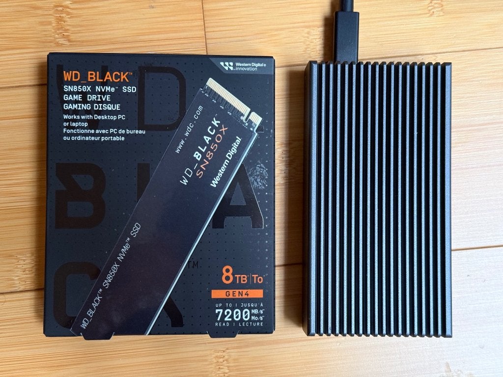 WD_BLACK SN850X NVMe SSD 8 TB + SSD-behuizing, Computers en Software, Harde schijven, Ophalen, Thunderbolt, SSD, Zo goed als nieuw