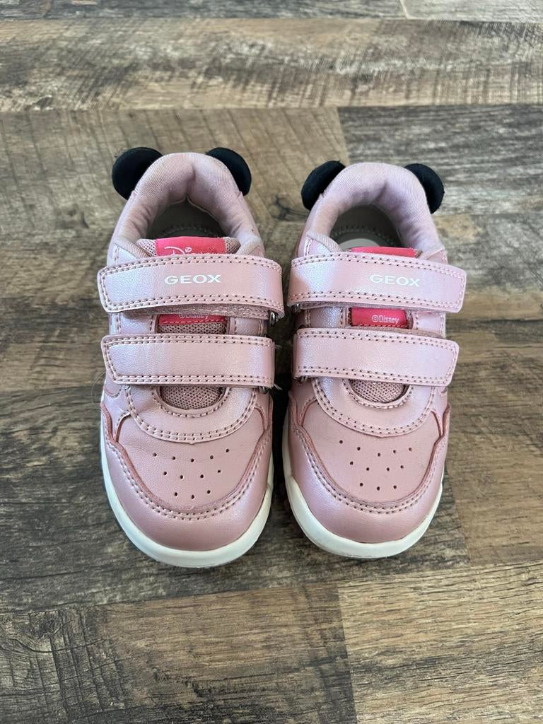 Geox Minnie Mouse schoenen met lampjes, zo goed als nieuw, Kinderen en Baby's, Kinderkleding | Schoenen en Sokken, Meisje, Schoenen
