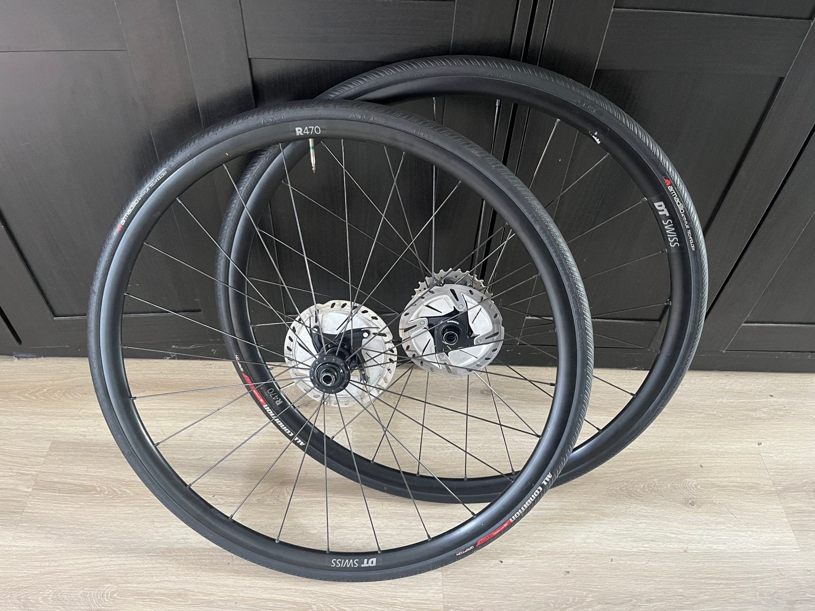 Dt swiss r470 wielset + schijven + cassette (11 speed), Ophalen of Verzenden, Zo goed als nieuw