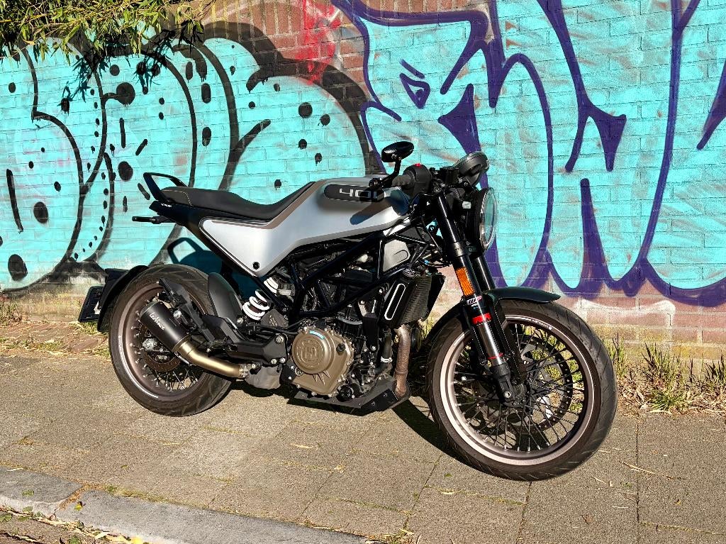 Husqvarna Vitpilen 401 (A2) 6100 km, Incl Svartpilen Upgrade, Motoren, Motoren | Husqvarna, 400 cc, Gebruikt, Minimaal motorrijbewijs A2