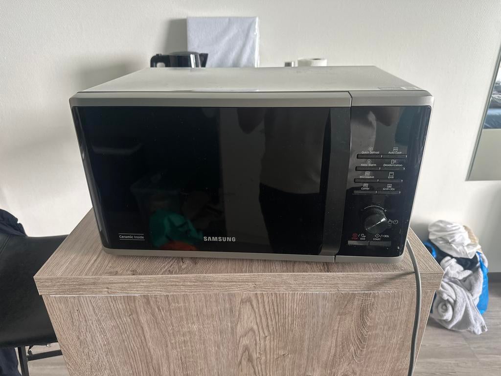 Zo goed als nieuwe Samsung magnetron, Witgoed en Apparatuur, Magnetrons, Grill, Ophalen of Verzenden, Draaiplateau, Magnetron