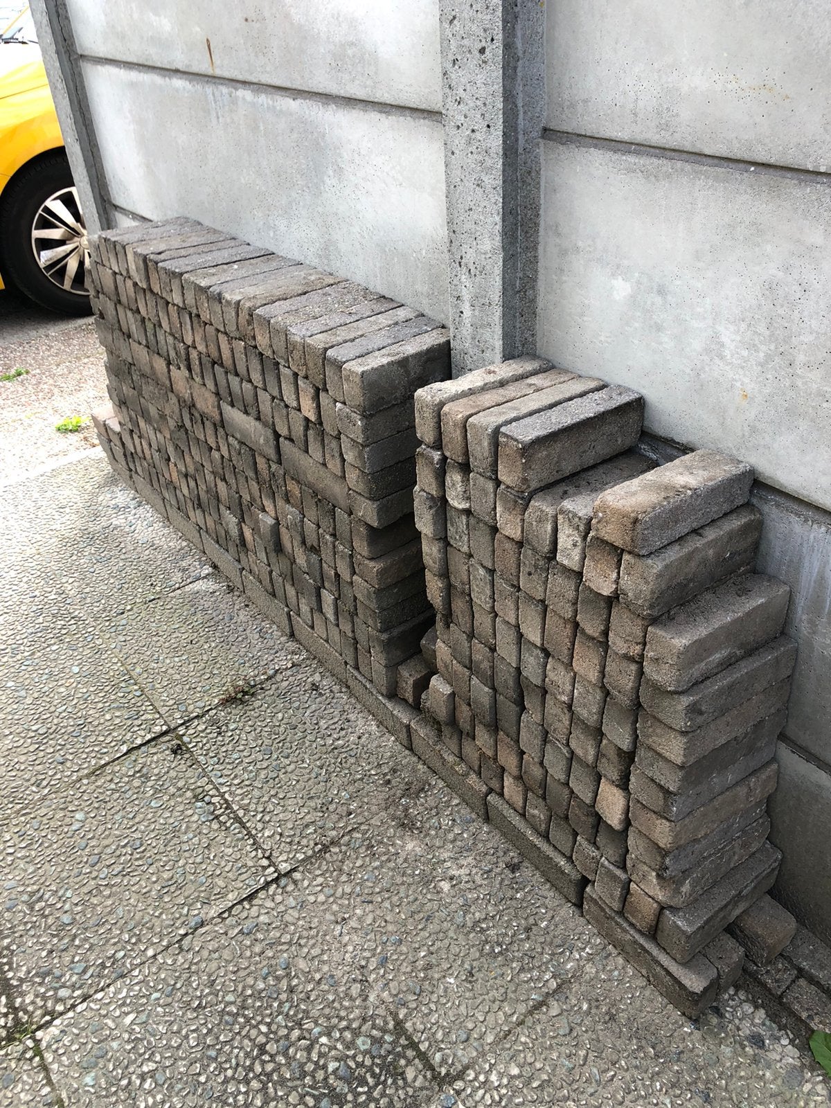 Gratis 4 m2 waaltjes, Ophalen of Verzenden, Zo goed als nieuw, Beton, Klinkers