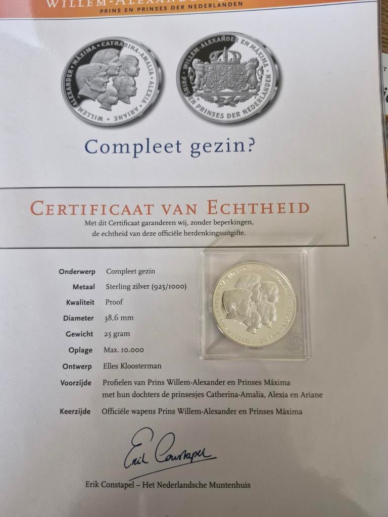 2 Prachtige Zilveren Verzamelmunten: Koninklijk & Vaticaan, Postzegels en Munten, Ophalen, Setje, Koningin Beatrix, Zilver