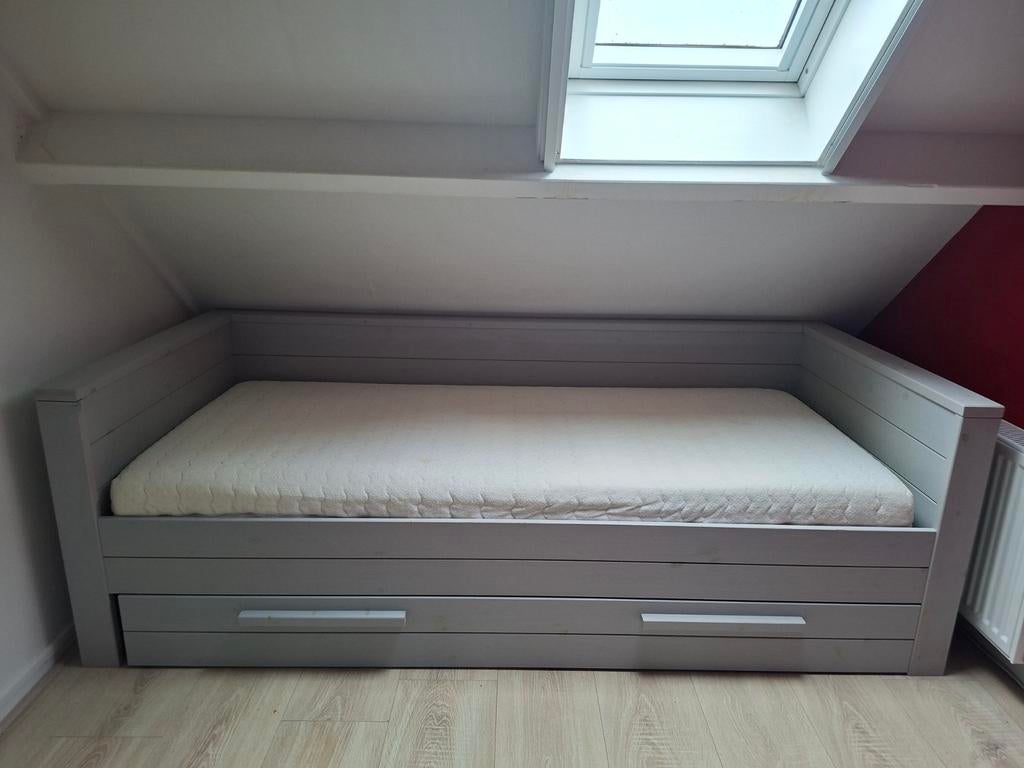 WOOOD Dennis Kledingkast & Bed Staalgrijs, Ophalen, Eenpersoons, Robuust, Stoer, Modern, Grijs