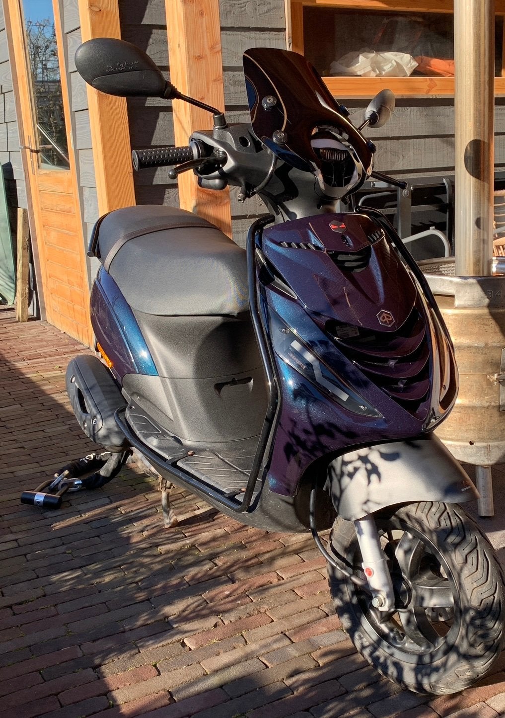 Zip 2019 paars/blauw metallic 38 km/u blauw-kenteken, Ophalen, Zo goed als nieuw, Benzine, Zip
