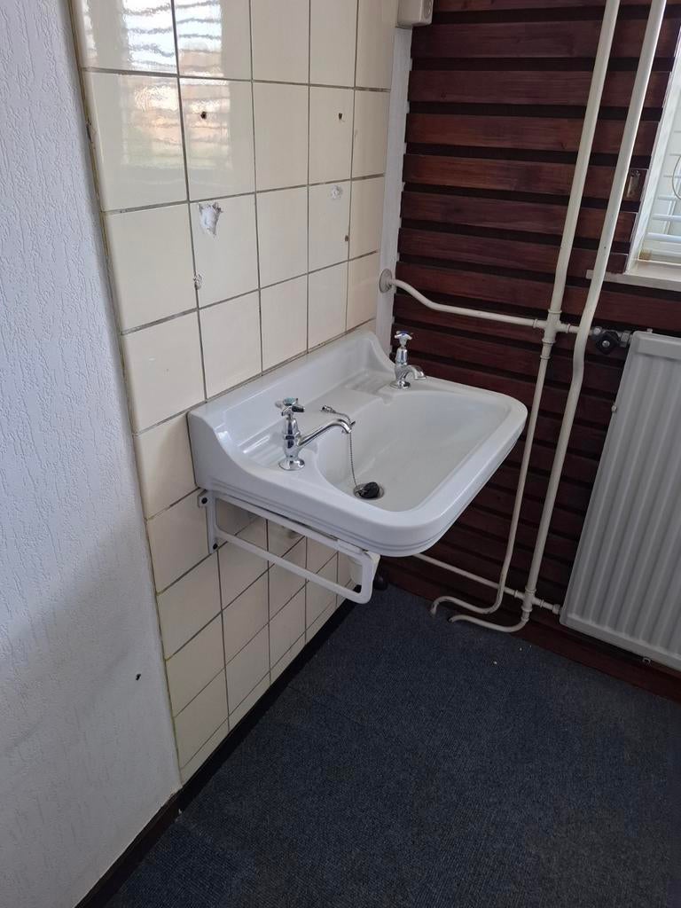 Oude Wastafels, Ophalen, Gebruikt