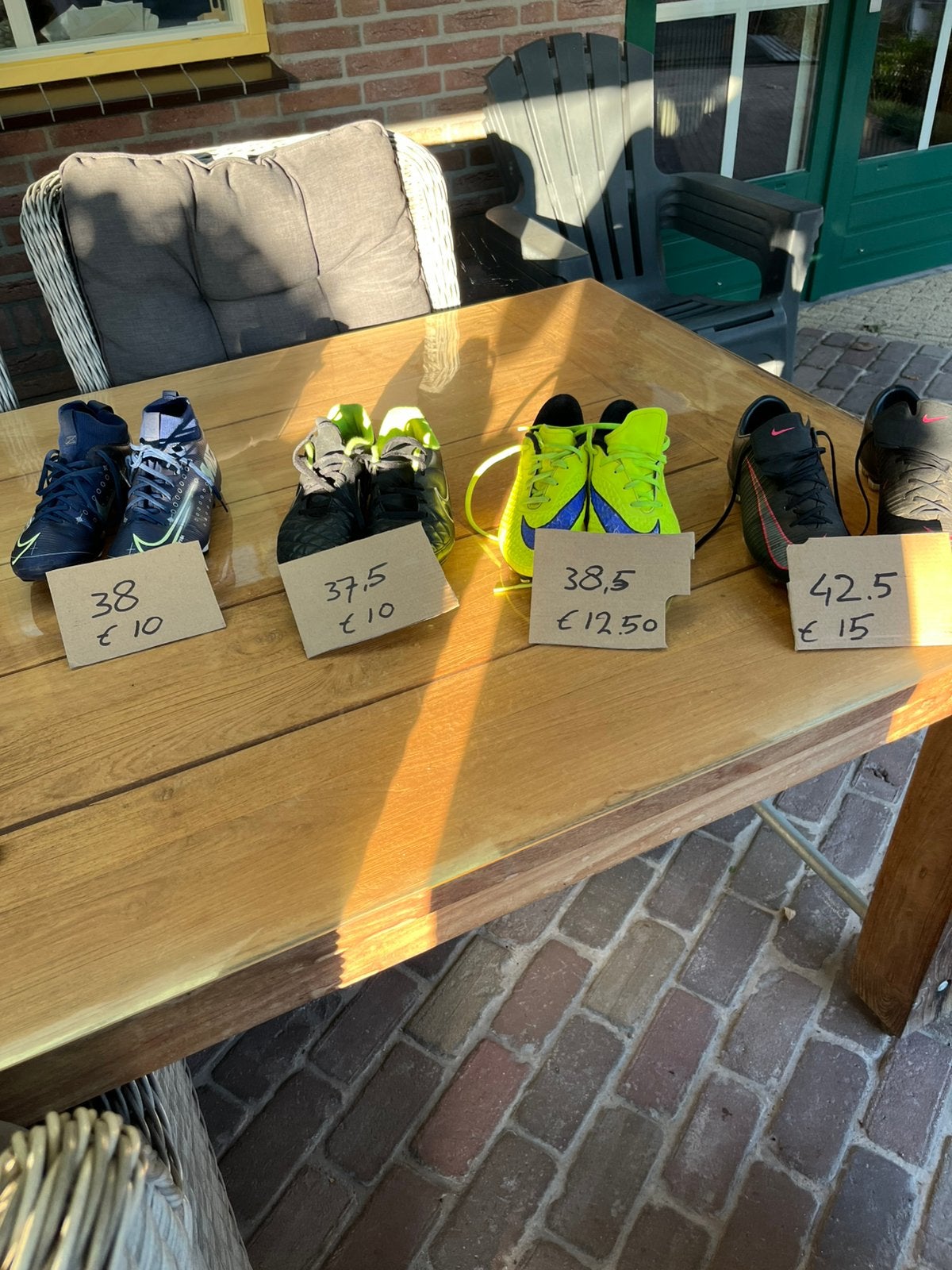 Voetbalschoenen diverse mate, Ophalen of Verzenden, Zo goed als nieuw, Buitenlandse clubs