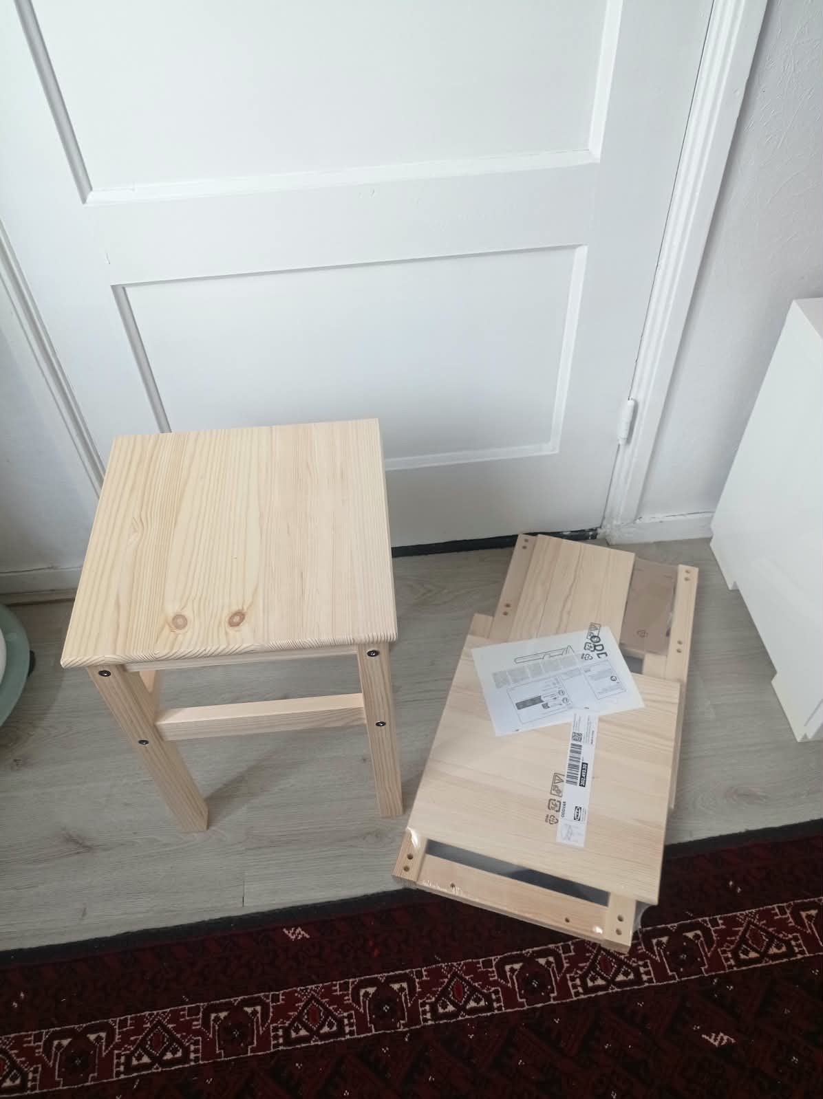 Twee gloednieuwe IKEA krukjes, nog in de verpakking en ongeb, Ophalen of Verzenden, Nieuw, Hout