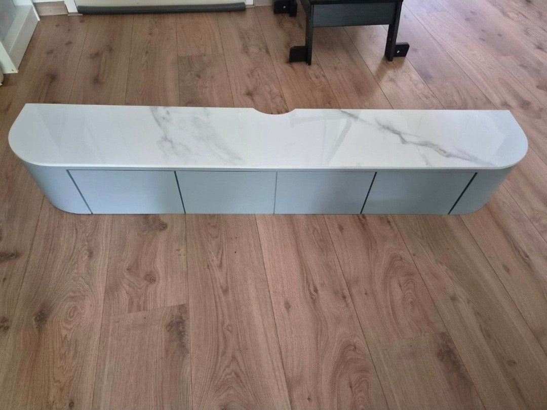 tv zo goed als nieuw tv meubel met marmerlook blad, Huis en Inrichting, Ophalen, Zo goed als nieuw, Kunststof, Modern, Strak