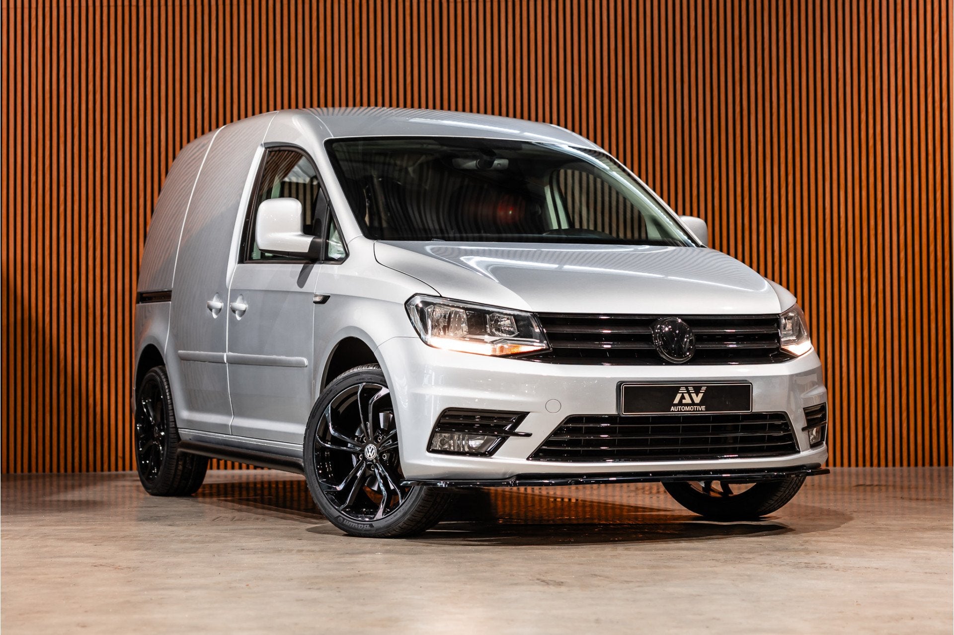 Volkswagen Caddy 2.0 TDI DSG Highline | CarPlay | Navigatie, Gebruikt, 4 cilinders, 700 kg, Bedrijf