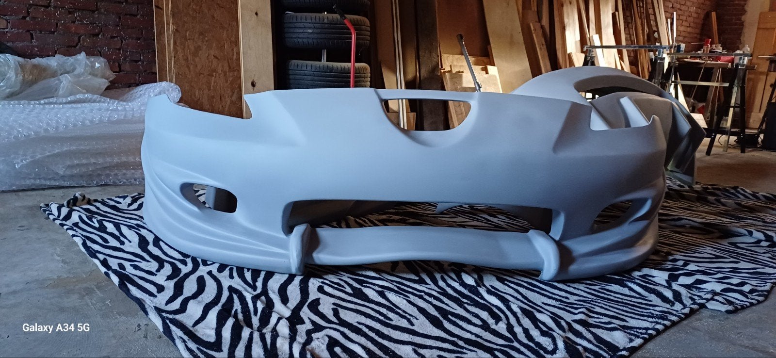 Vielside bodykit voor Toyota Celica T23, Ophalen