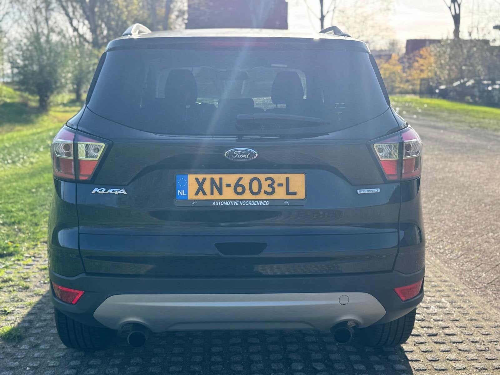 Ford Kuga 1.5 EcoBoost ST Line LED / XENON / 1 JAAR GARANTIE, Auto's, Ford, 4 cilinders, 1850 kg, 1586 kg, Zwart