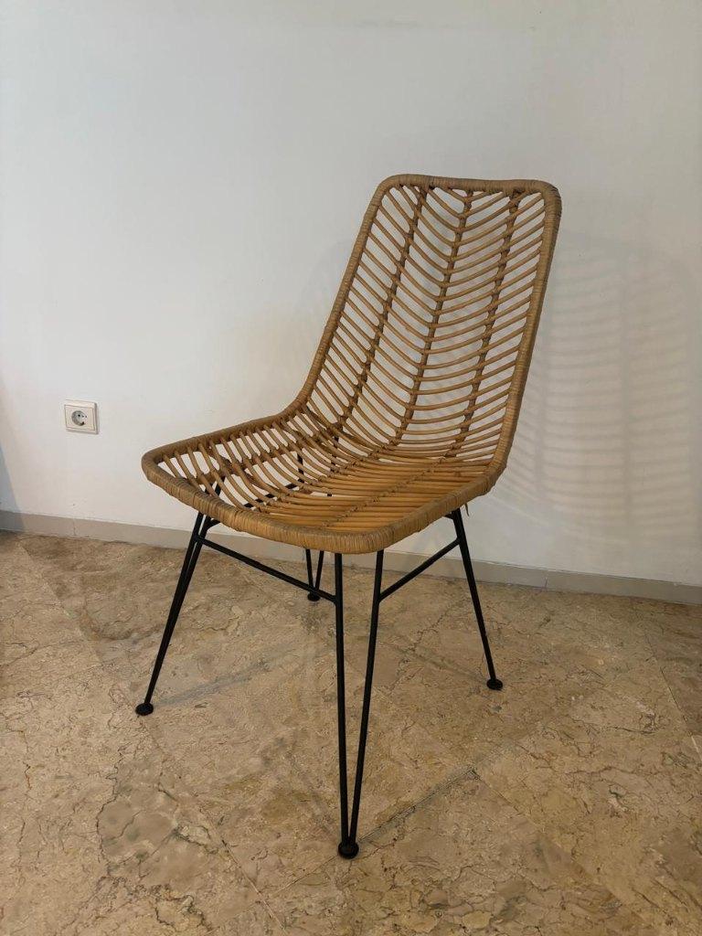 Rotan stoel met metalen onderstel, Huis en Inrichting, Ophalen, Bruin, Modern, Rustiek, Zo goed als nieuw