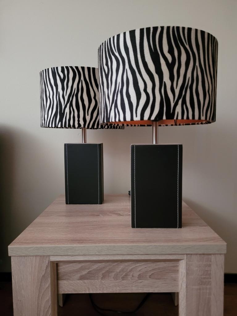 Skaileren lampvoeten met zebrakap, Ophalen, Rond