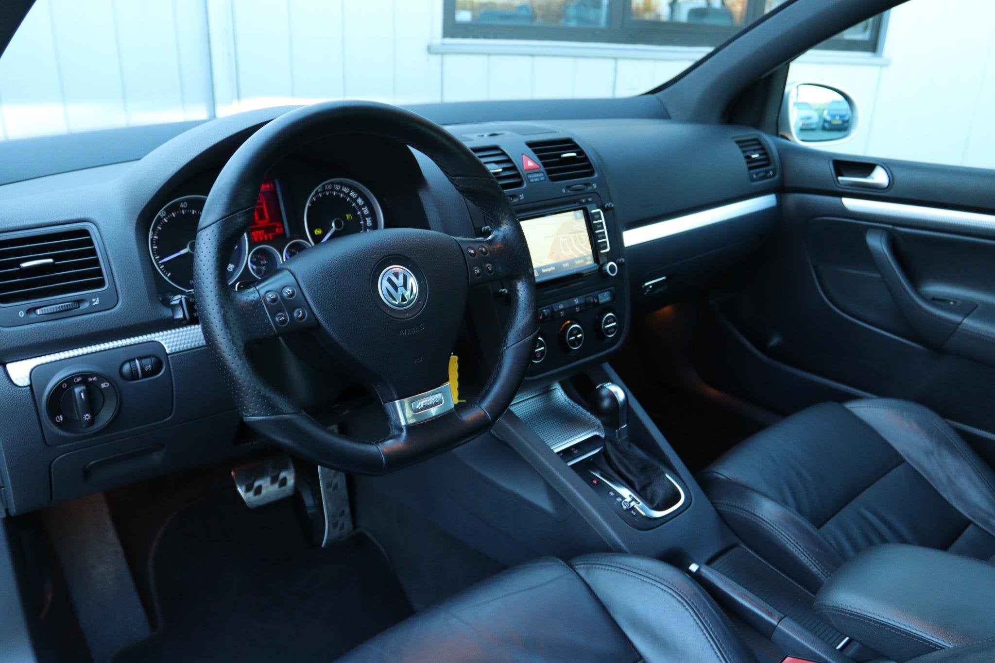 VOLKSWAGEN GOLF 3.2 6CIL R32 DSG | SCHUIFDAK | XENON | LEDER, Auto's, Volkswagen, Automaat, Gebruikt, 3189 cc, Vierwielaandrijving