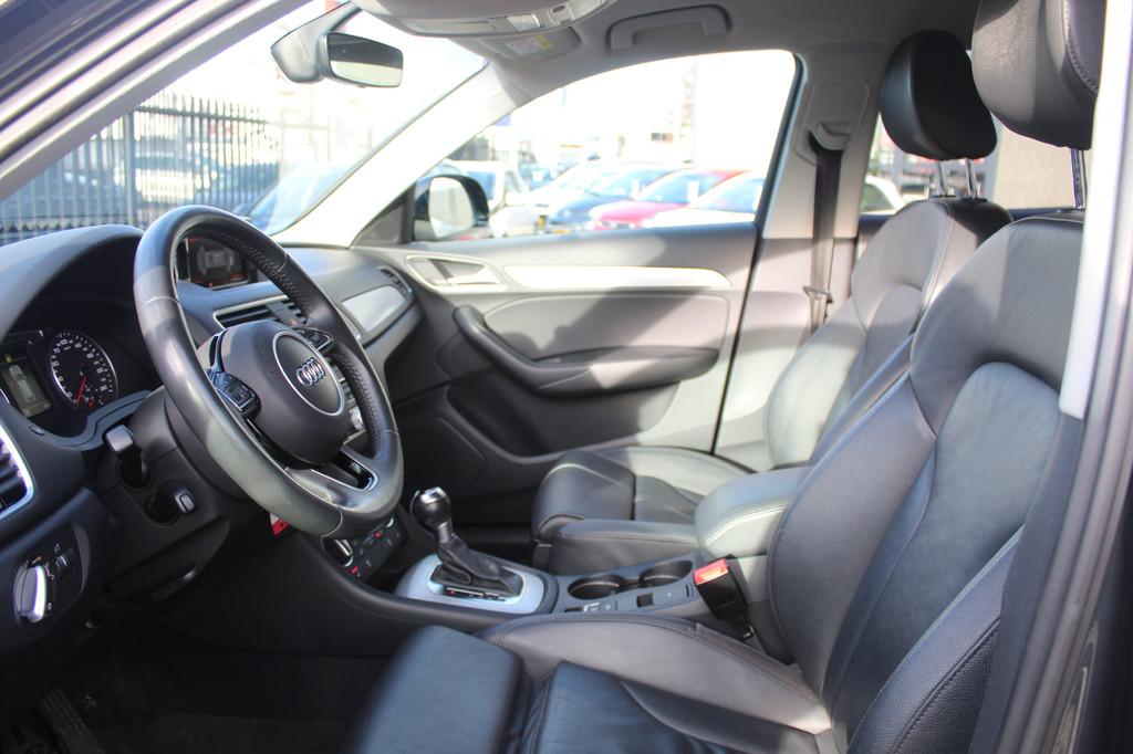 Audi Q3 1.4 TFSI CoD Automaat S-Line Lederen bekleding/Stoel, Auto's, Audi, 12 maanden, 1380 kg, 4 cilinders, Leder