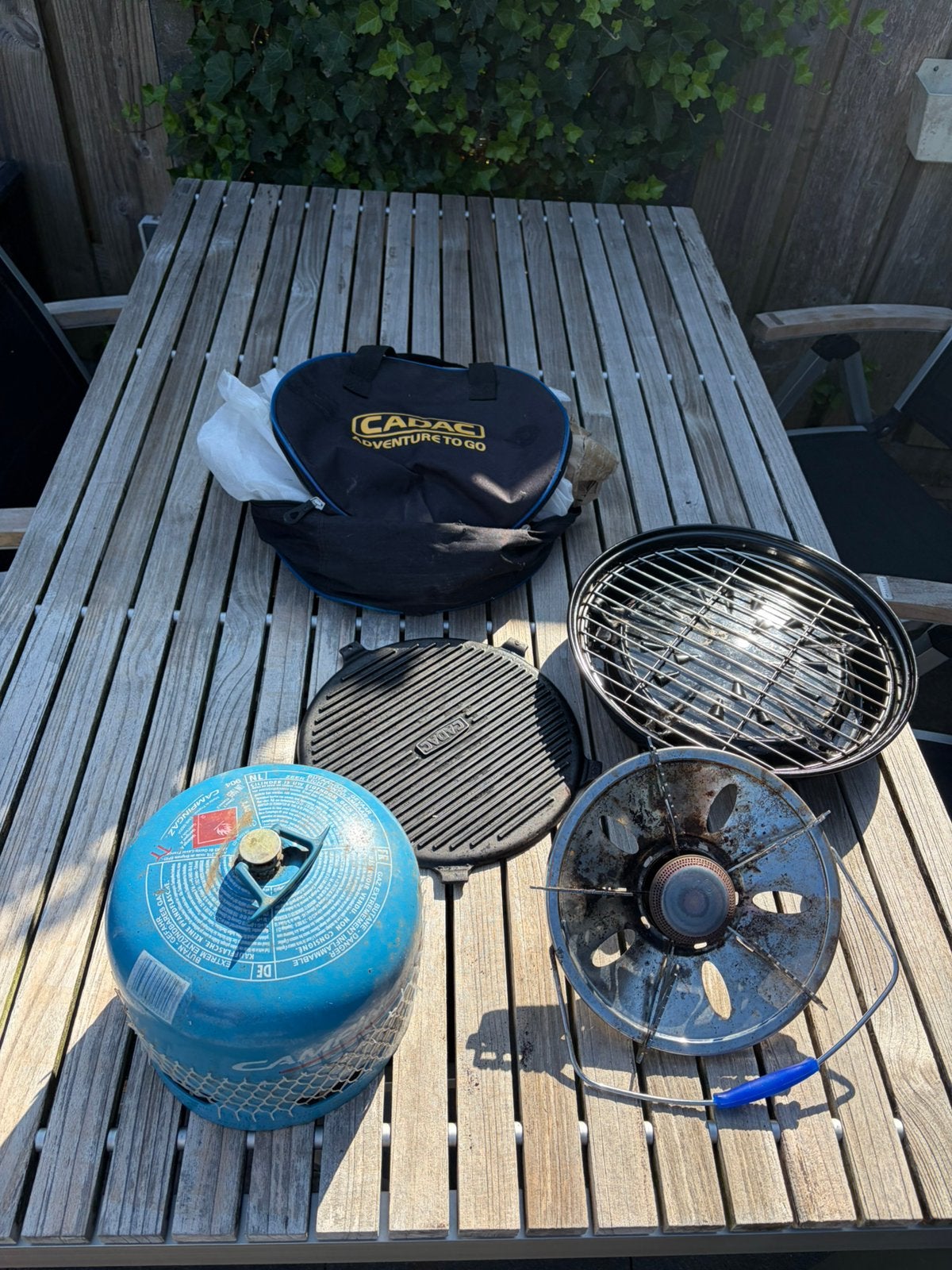 Cadac Adventure ToGo gasbbq + bijna volle Campingaz 904, Tuin en Terras, Ophalen, Zo goed als nieuw