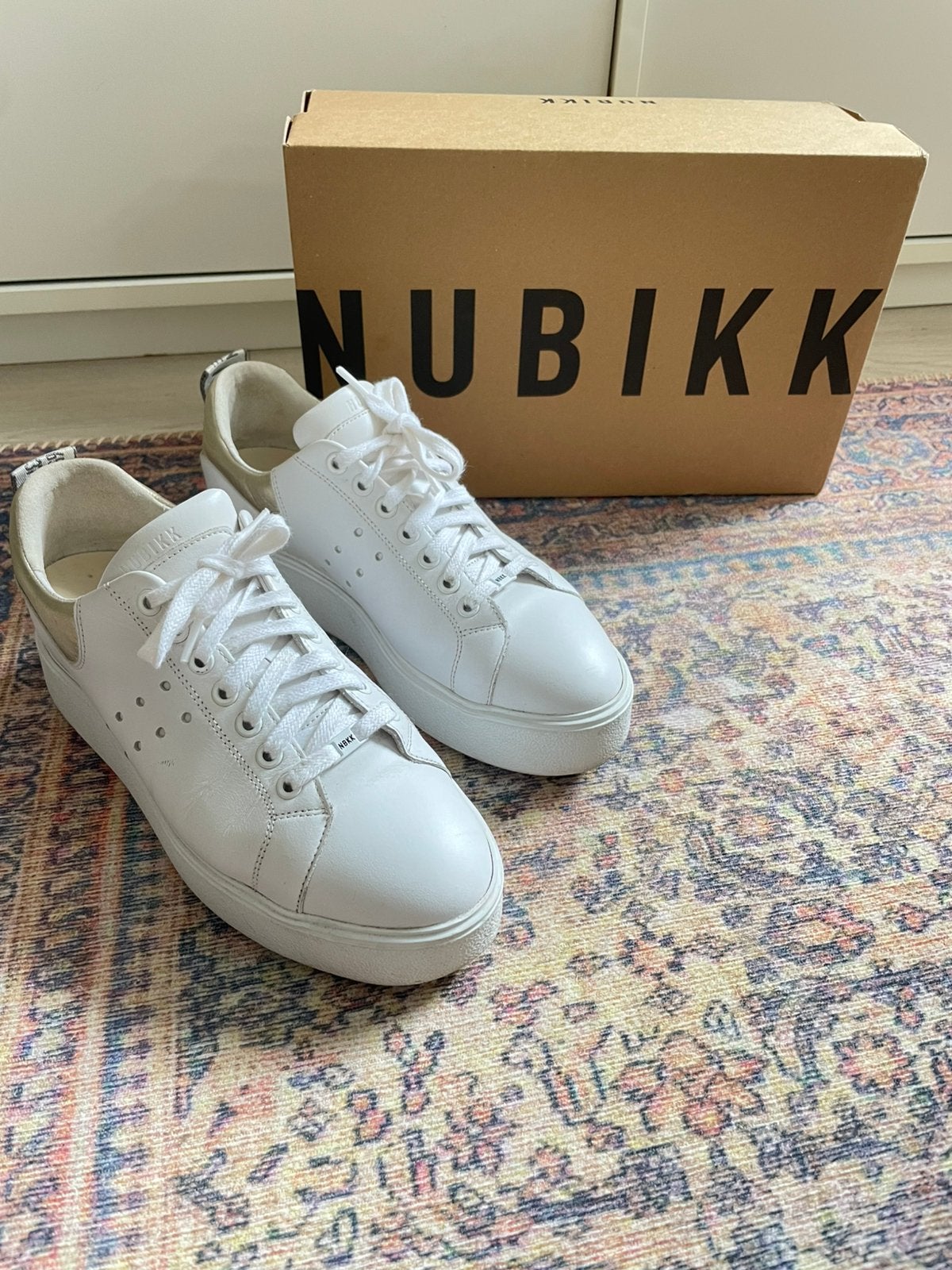 Nubikk sneakers maat 39, Wit, Ophalen of Verzenden, Sneakers of Gympen, Zo goed als nieuw