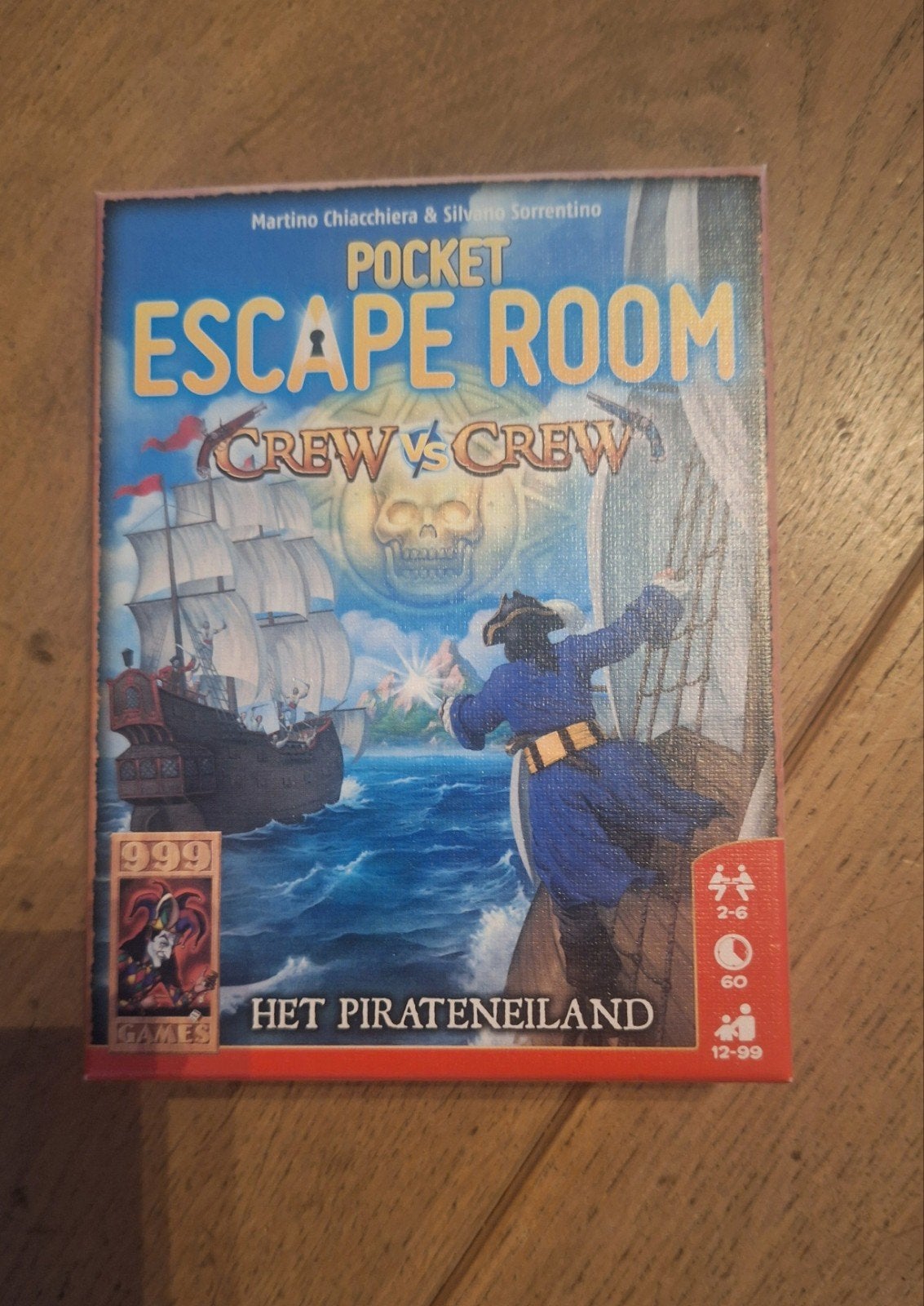 Pocket Escape Room: Het Pirateneiland (Crew vs Crew), Gebruikt, Ophalen of Verzenden, Vijf spelers of meer, 999 Games