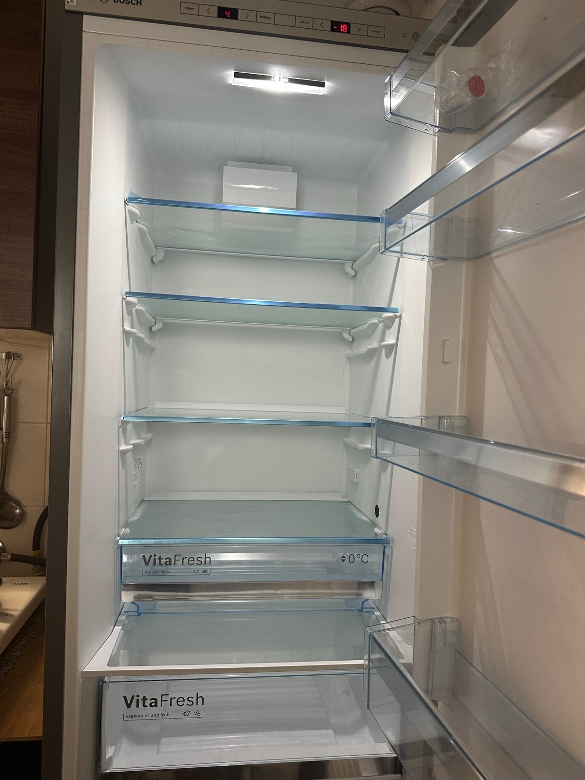 Bosch Koel-vriescombinatie met VitaFresh, Witgoed en Apparatuur, Koelkasten en IJskasten, Ophalen, 200 liter of meer, 60 cm of meer