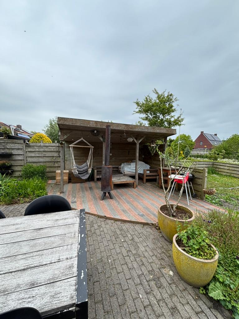 Robuuste houten overkapping met terras, Ophalen, 250 tot 500 cm, Overige typen, Zonder ramen