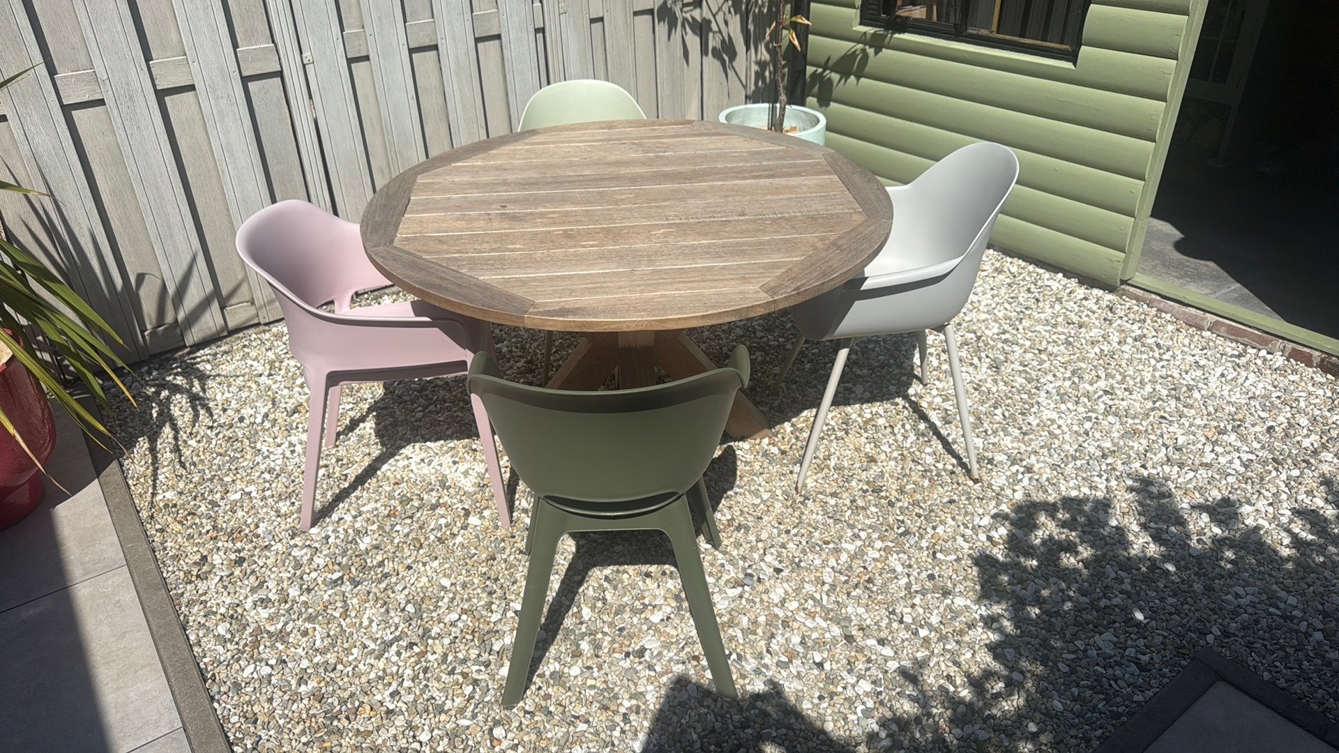 Ronde Teakhouten Tuintafel met Kruispoot en stoelen, Ophalen, Zo goed als nieuw, Rond, Teakhout