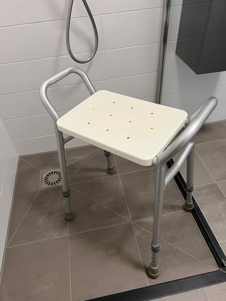 Douche krukje, hoogte verstelbaar, Diversen, Verpleegmiddelen, Ophalen, Gebruikt