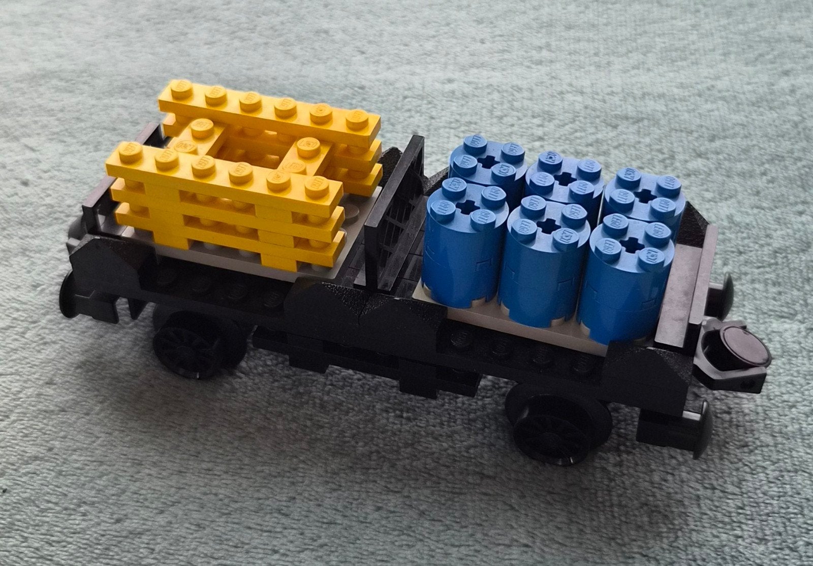 Lego City trein wagon met vaten & balken pallet., Compleet, Lego, Ophalen of Verzenden, Zo goed als nieuw