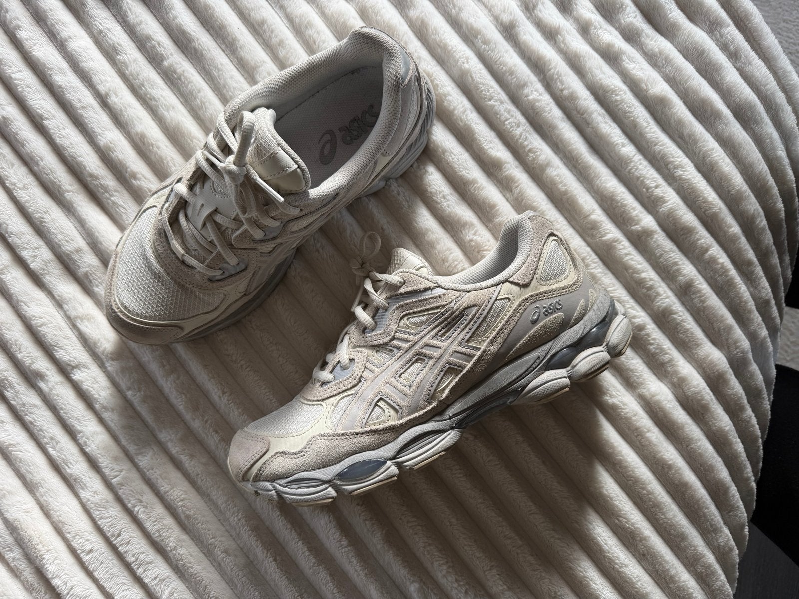 Asics GEL- NYC sneakers - Maat 41,5, Ophalen of Verzenden, Gedragen, Beige, Sneakers of Gympen
