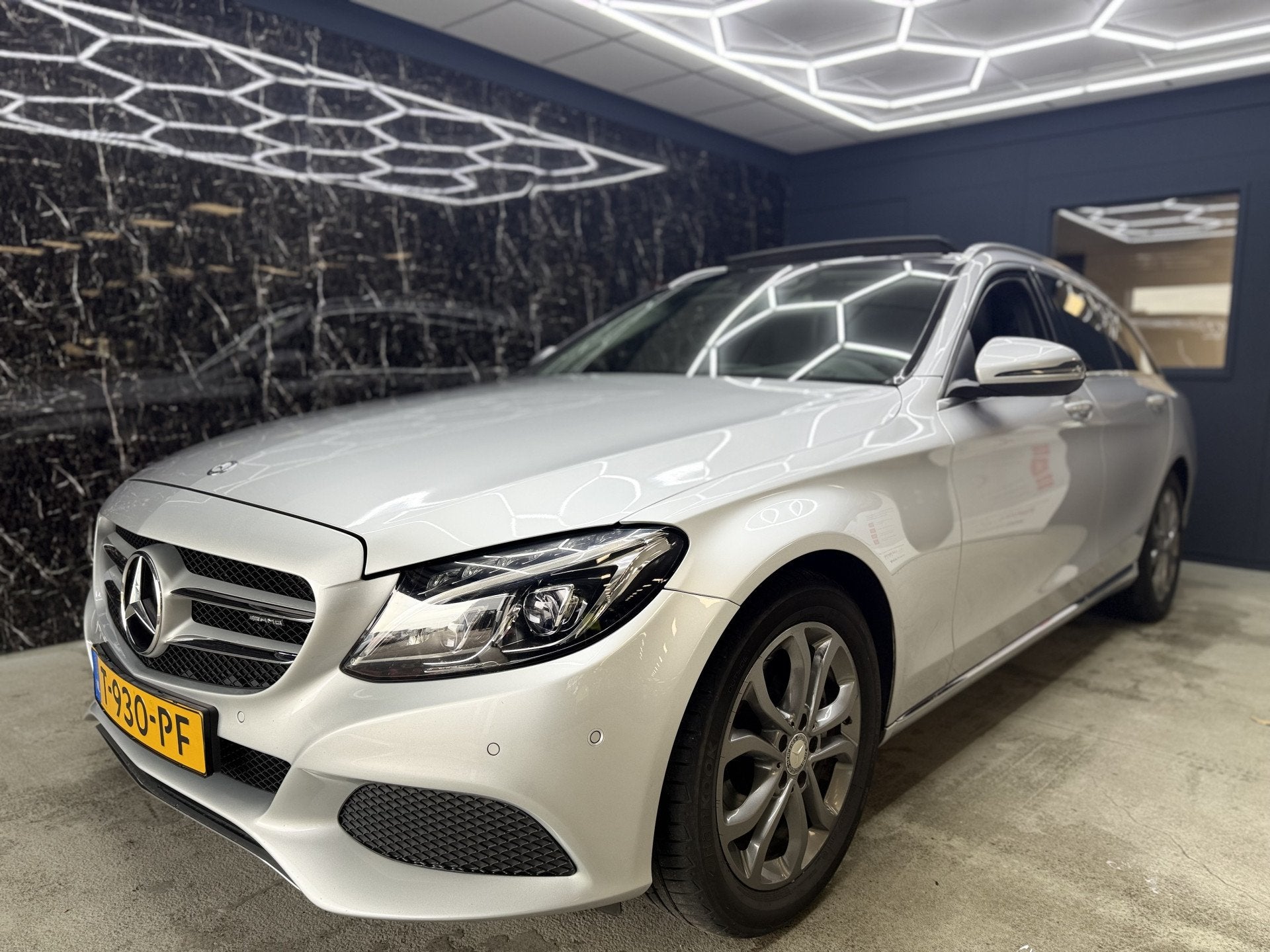Mercedes-Benz C-Klasse Estate 300 Prestige Panorama dak, Automaat, Achterwielaandrijving, 1800 kg, 4 cilinders